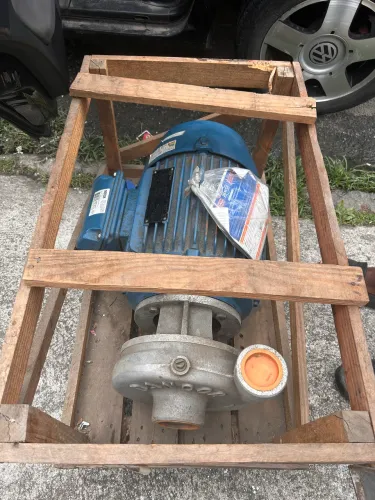 Bomba d?água  20cv trifásico nova 