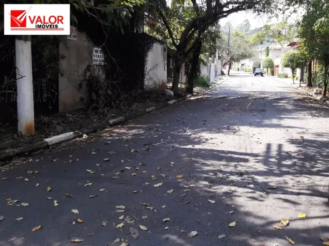 LOCAL COM ALTO PADRAO TERRENO - EXCELENTE LOCALIZAÇAO NAS PROXIMIDADES DO COLEGIO PIO XII,