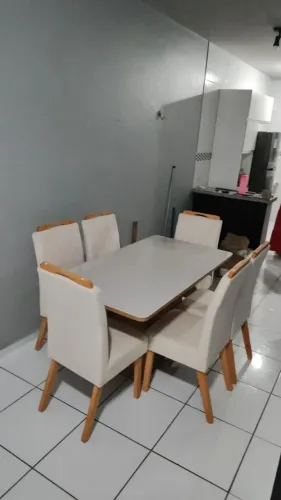 Mesa Com tampo de vidro Laqueado