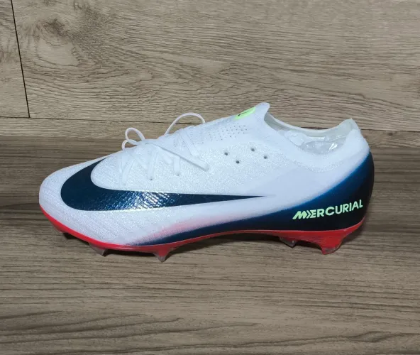 Chuteira Nike 41