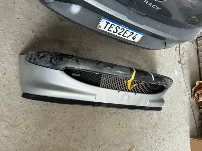 Parachoque Peugeot 206 com front lip