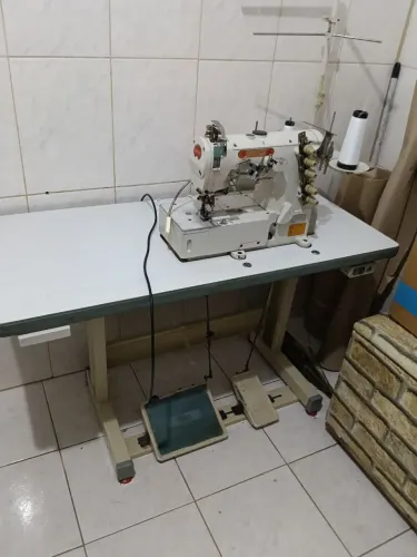 Máquina de costura Galoneira industrial