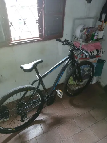 Bicicleta semi nova único dono 