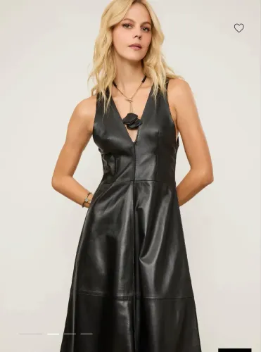 Vestido De Couro Midi Basico Classico