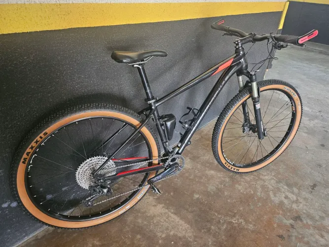 Vendo bike CANNONDALE 29 MTB tam M