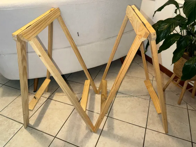Par de Cavaletes de Madeira Pinus Dobráveis para Mesa