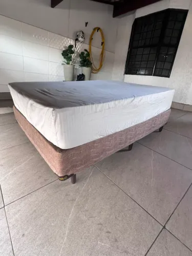 Cama Casal com Box