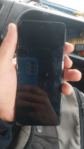 Celular desapegado...$$$