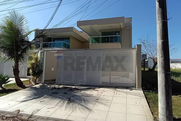 Casa Excepcional em Camboinhas: Preço Reduzido!