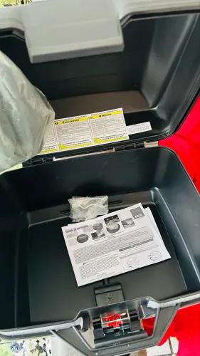 Baú Givi 27L