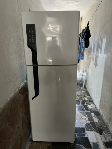 Geladeira com defeito