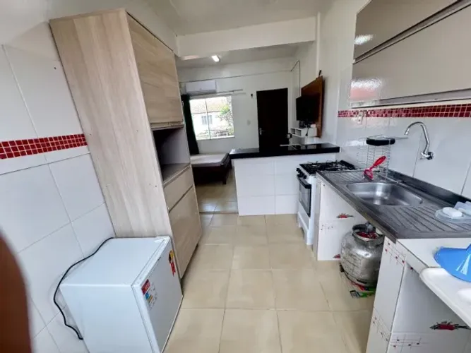 Estúdio  com mobília no Laguinho