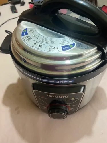 Panela de pressão elétrica