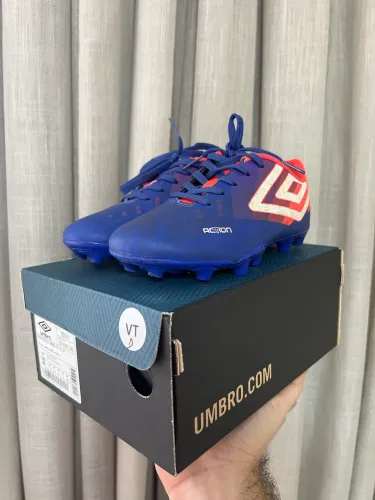 Chuteira Umbro Infantil