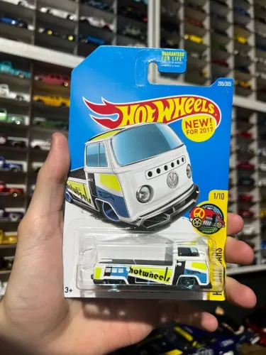 Hot Wheels Kombi T2 2017 1/64