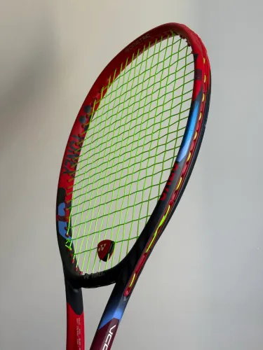 Raquete Yonex Vcore 98 - Usada