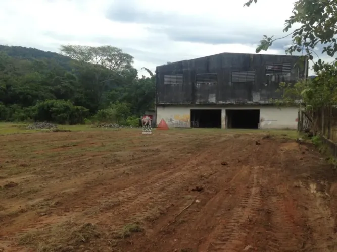 Terreno Padrão em São Sebastião