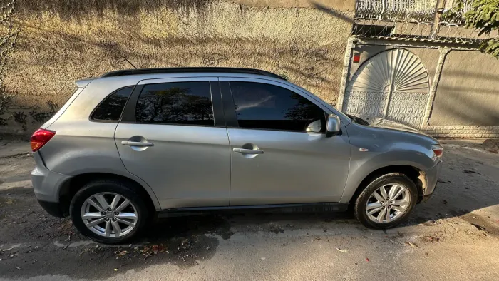 Mitsubishi ASX 2.0 16V 160cv Aut. 2012