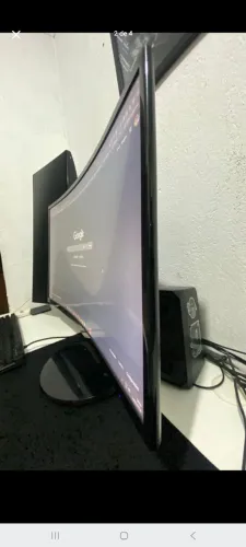 VENDO OU TROCO - Monitor Samsung FullHD curvado 27 pelegada