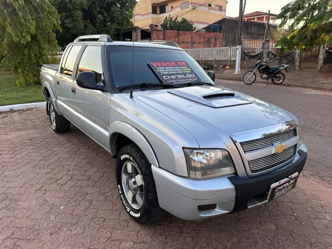 Chevrolet S10 Pick-up Exec. 2.8 4X2 CD TB Int.dies 2010