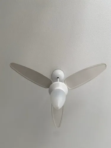 Ventilador de teto Ventisol - pouco uso