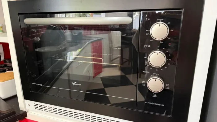 Forno Elétrico de Embutir 48L Fischer com Grill e Timer Fit Line 34493-95482 Preto 220V