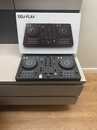 Mesa DJ pionner flx-4