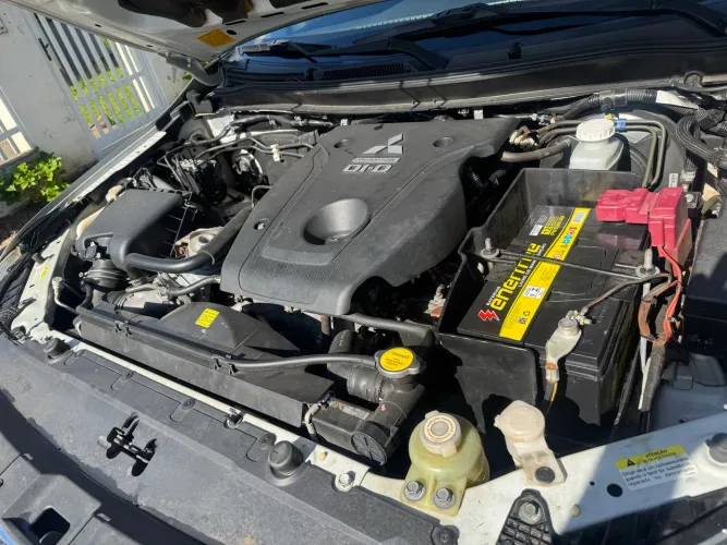 Mitsubishi L200 Triton Sport HPE-S 2.4 CD Dies. AUT 2019