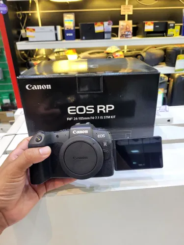 Câmera Canon RP 24-105mm STM