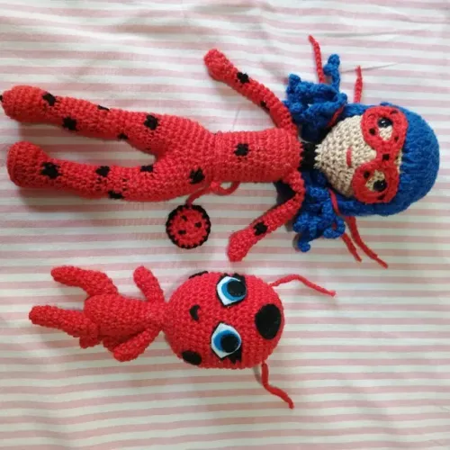 Boneca amigurumi Ladybug e Tikki miraculous