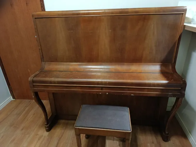 Piano Acústico F.G.Smith
