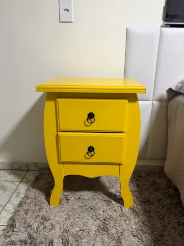 mesa de cabeceira