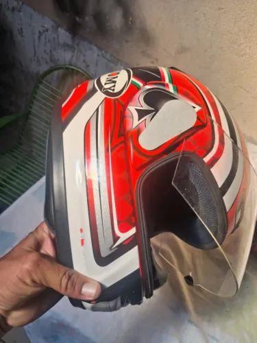 Capacete
