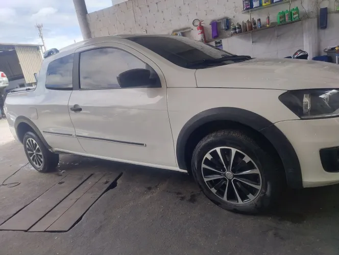 Volkswagen Saveiro Trendline 1.6 T.flex 8V CD 2015