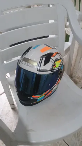 Vendo capacete LS2 TOP