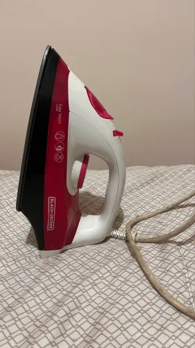 Ferro de passar black Decker 