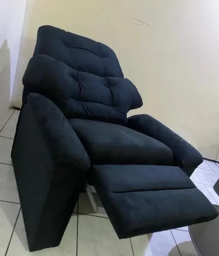 Poltrona cílios e sobrancelha