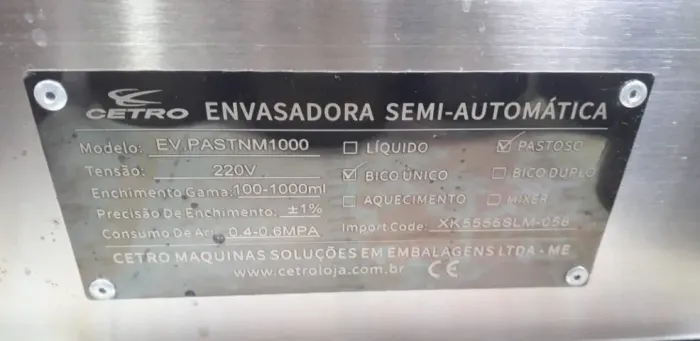 Envasadora de Líquidos e Pastosos marca Cetro