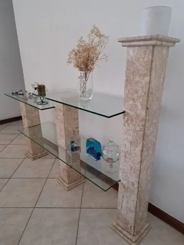 Aparador em mármore bege Bahia