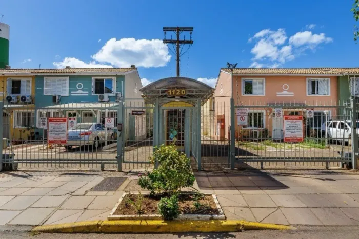 Casa em Condomínio de 2 quartos e 1 vaga de garagem no bairro Sarandi/Poa.