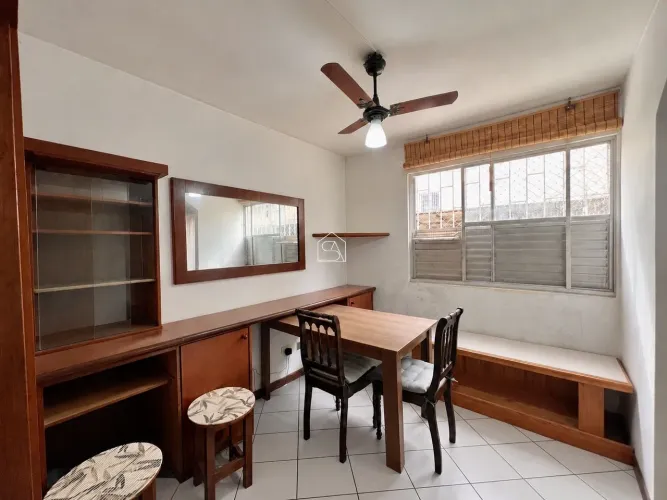 Apartamento 03 dormitórios em Coqueiros, Florianópolis
