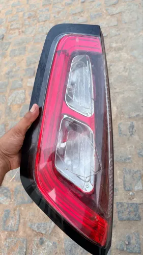 Lanterna Fiat Punto modelo 2013 a 2017