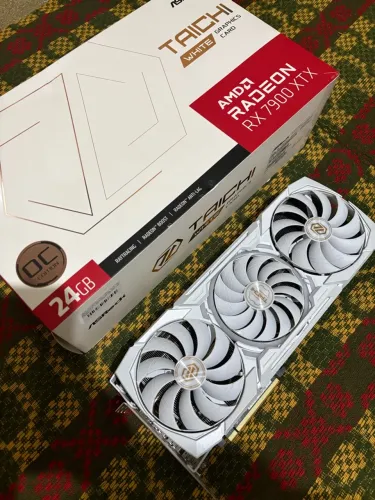 Placa de vídeo RX 7900 XTX 24gb Taichi White Edition Asrock AMD