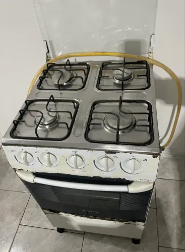 Fogão 4 Bocas - Funcionando Perfeitamente