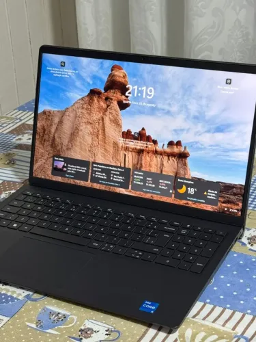 Notebook Dell Inspiron 3520 I5 8Gb de Ram 512ssd - Tela Ips - excelente estado