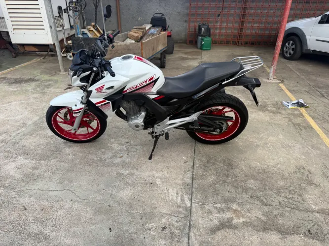Honda cb 250