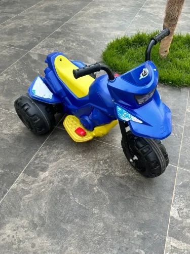 Triciclo elétrico Bandeirante