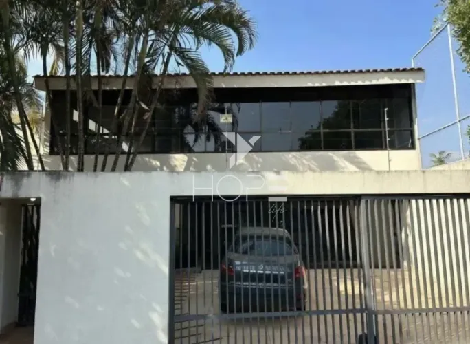Casa comercial para locação com 500 m² - 12 salas - piscina - quadra esportiva - Centro - 