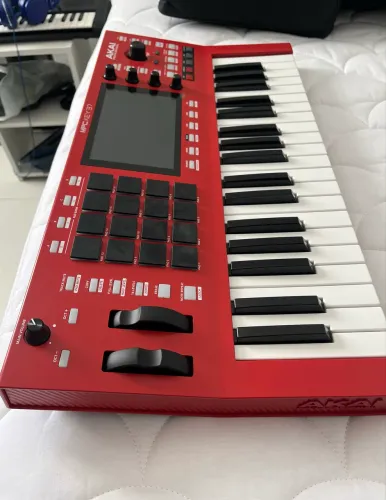 Teclado workstation MPC 37 AKAI 