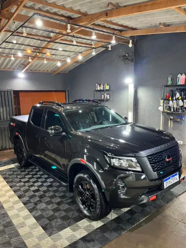 Nissan Frontier Pro4x CD 4X4 2.3 Bi-TB Die. AUT 2023